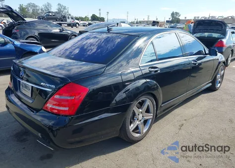 2011 Mercedes-Benz S 550 из США, поврежденный, VIN WDDNG7BB8BA405440